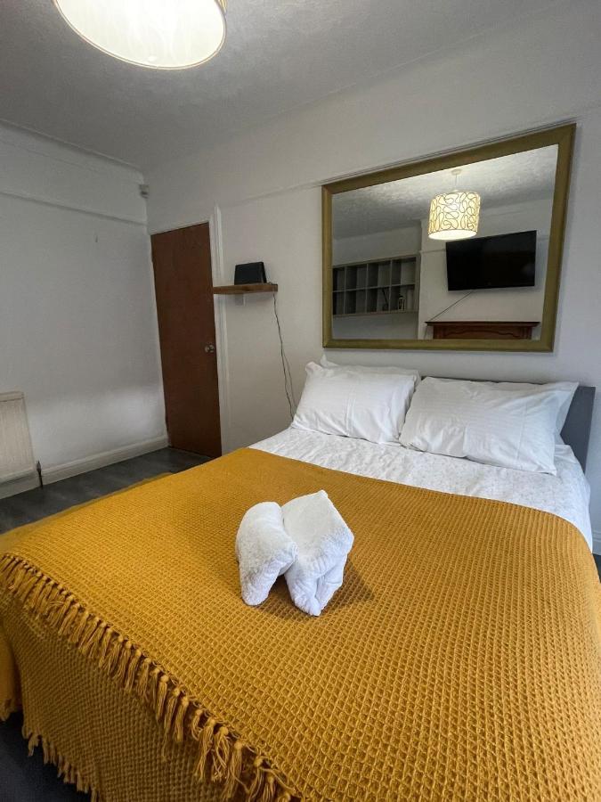 Beautiful Private Rooms In London Central Willesden Green Kültér fotó