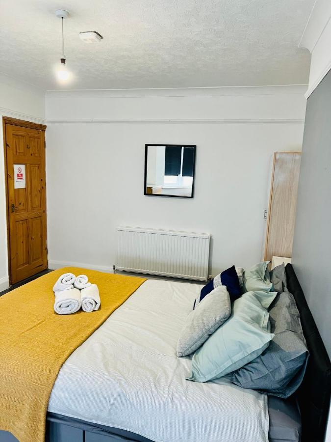 Beautiful Private Rooms In London Central Willesden Green Kültér fotó